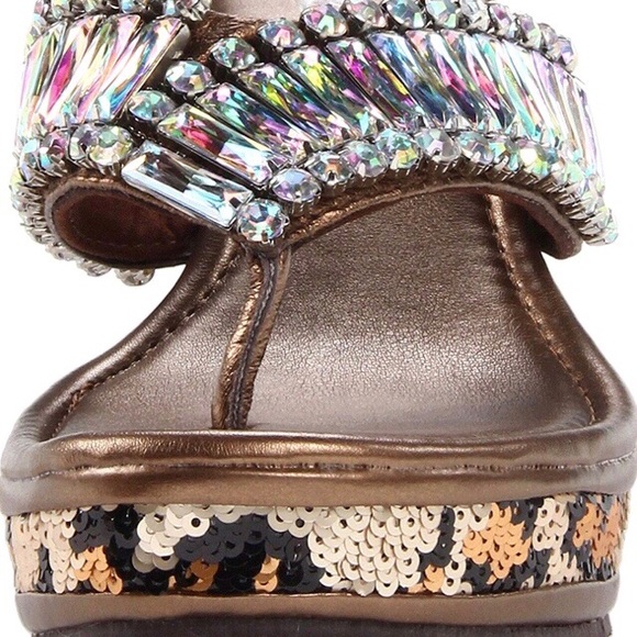 Solddd Outtt - Picture 4 of 7